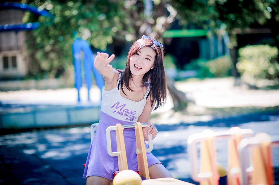 “噗~”